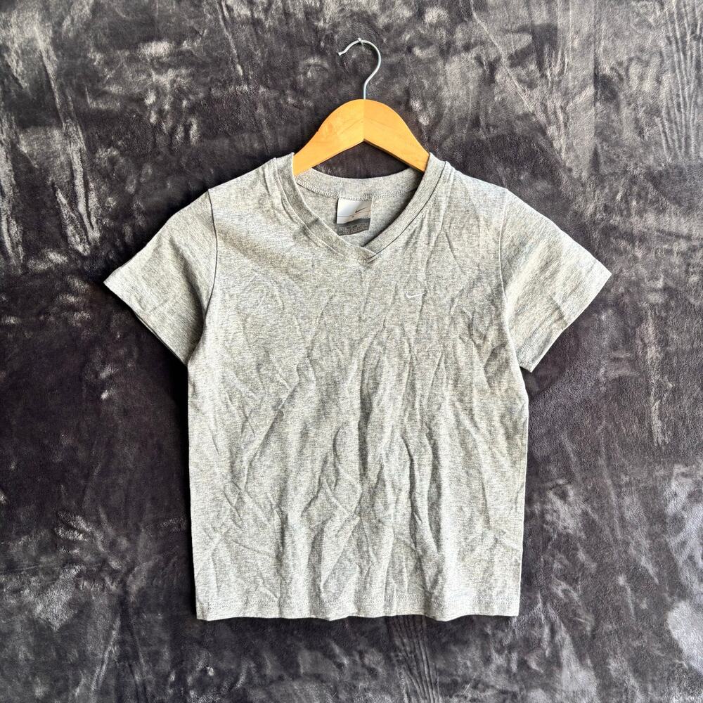 Vintage 2000s Nike V-Neck T-Shirt Gray